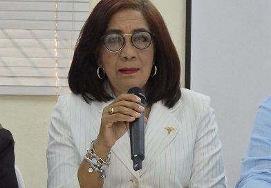 Doctora Mery Hernández, directora de Residencias Médicas SESPAS.